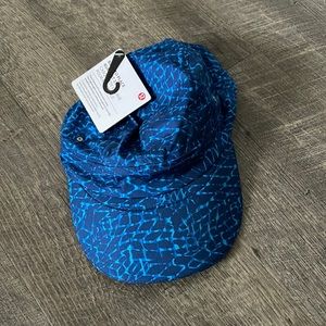 Lululemon Race to Place Run Hat 2.0 (New with tag) - blue